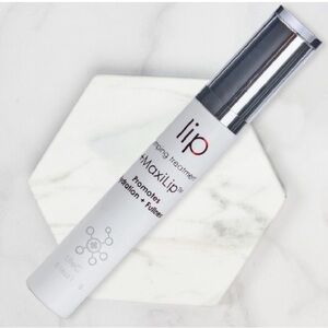 Lifecell Lip plumping Enhancing Treatment